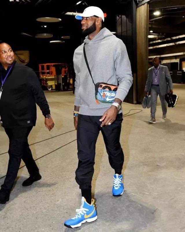 不再只看士 不再只看士